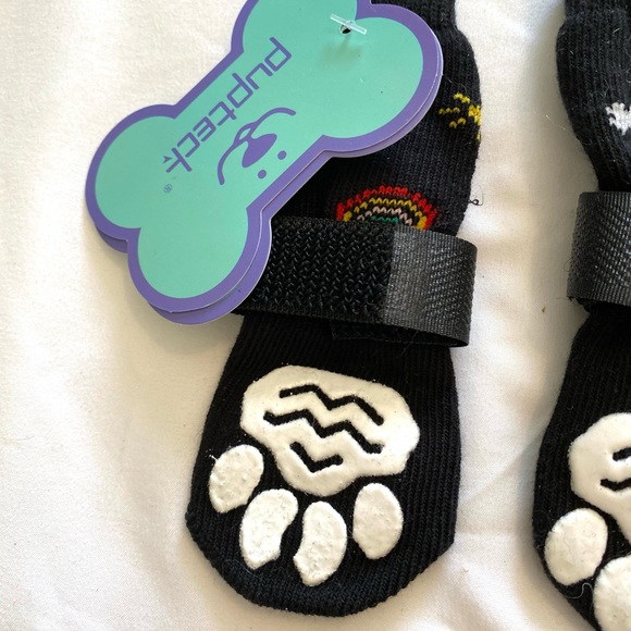 NWT Dog socks with grips and Velcro sz S 4 pack - Picture 2 of 6